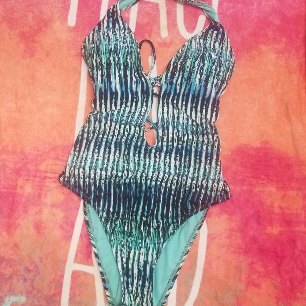 Bar 3 one piece swimsuit large